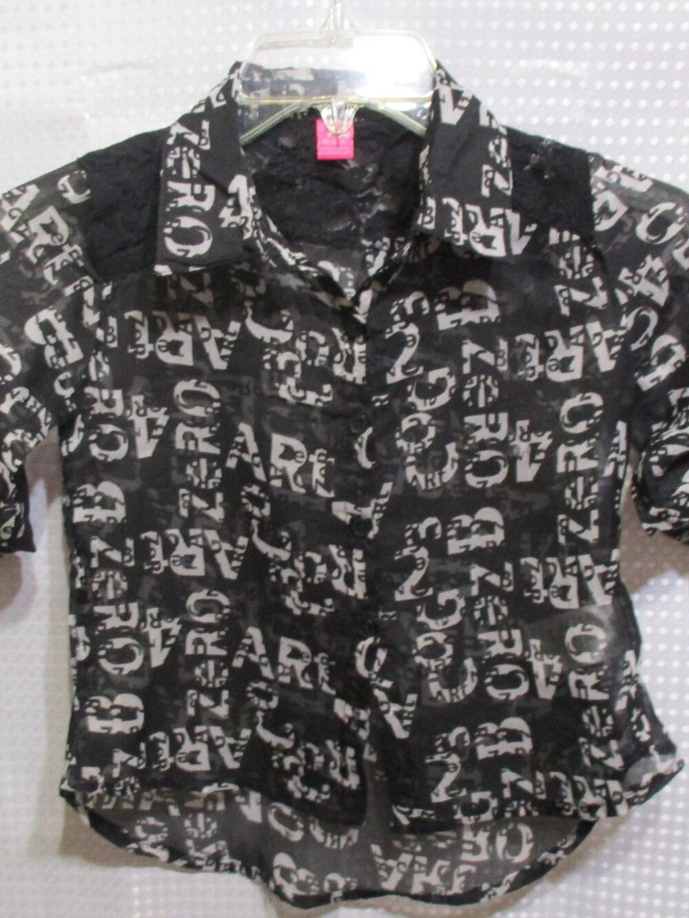 Star Ride Girl's Swiss Tab 3/4 Sleeve Button Up White Text Print Gauzy Shirt 5/6